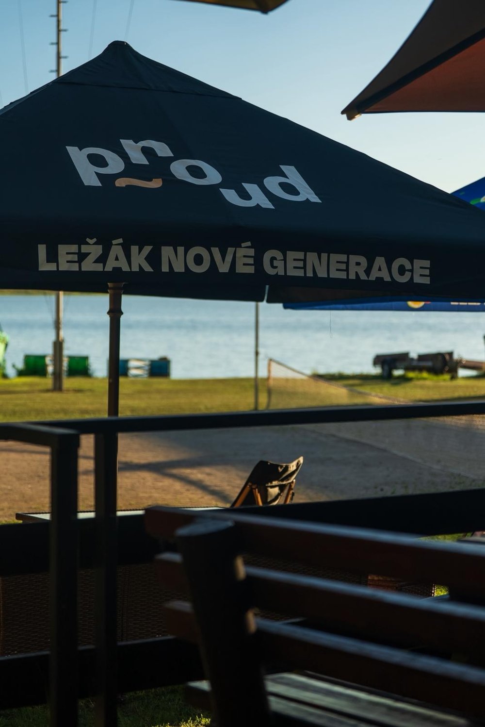 Výhled z terasy na Bezdrev