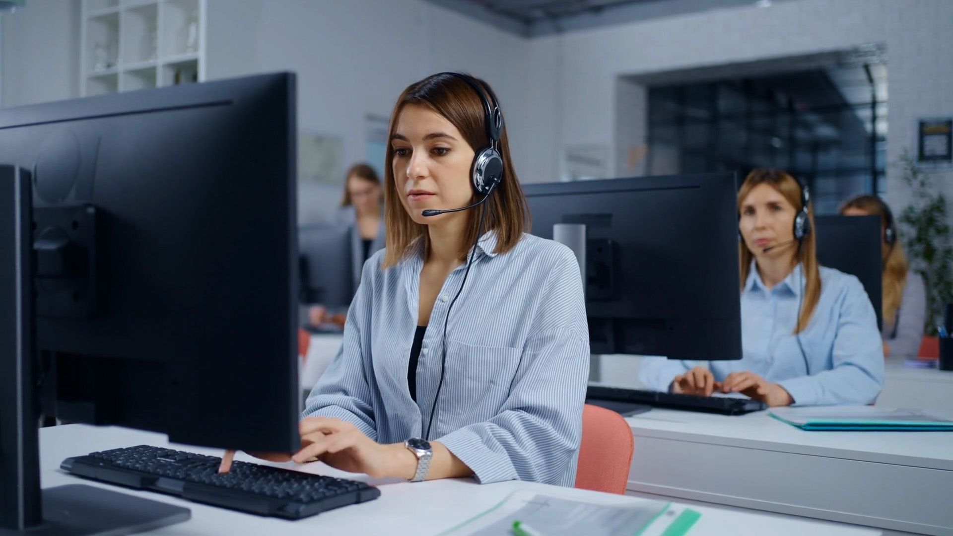 Video preview "Klant Contact Center Branche Teaser"