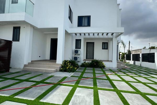 Luxury 4 Bedroom House for Sale in East Legon - Image 714e84d35bc7