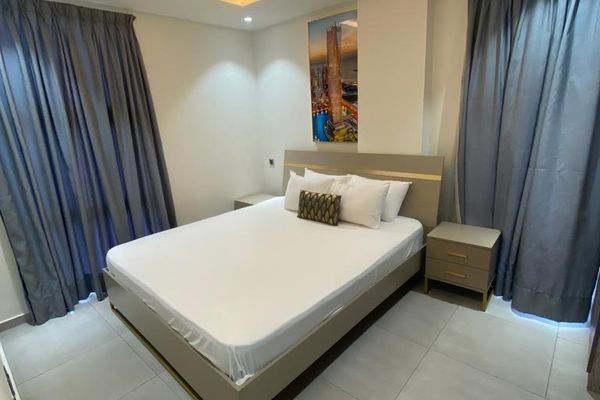 Park Apartments - Fully Furnished 2 Bedroom Apartment - Image 2a7665e15c08