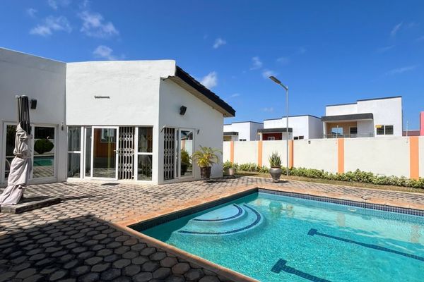 4 Bedroom House for Rent in East Airport - Image 6ecd72cf542a