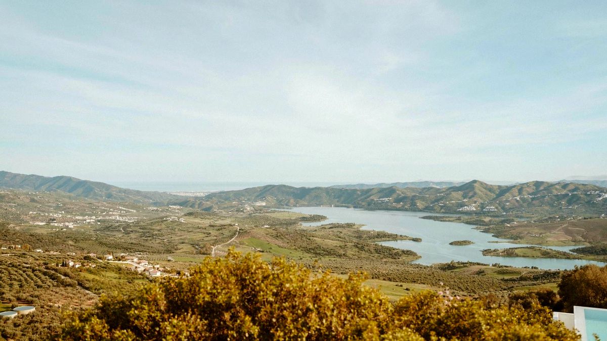 Lake Viñuela