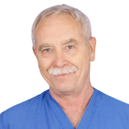 A picture of Dr. Scott Kasden smiling at the camera.