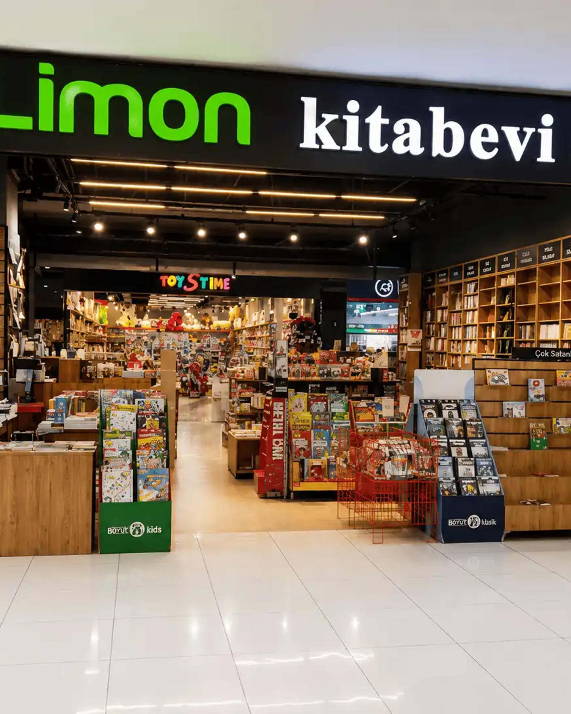 LİMON KİTAP CAFE Avlu 34