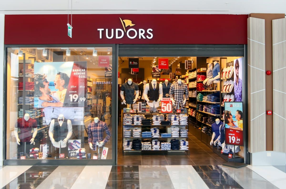 TUDORS Avlu 34