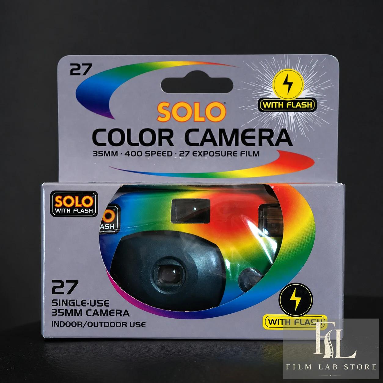 SOLO Color Camera — 35 mm single-use camera with flash, 27 exposures, ISO 400, film expired 03/2026