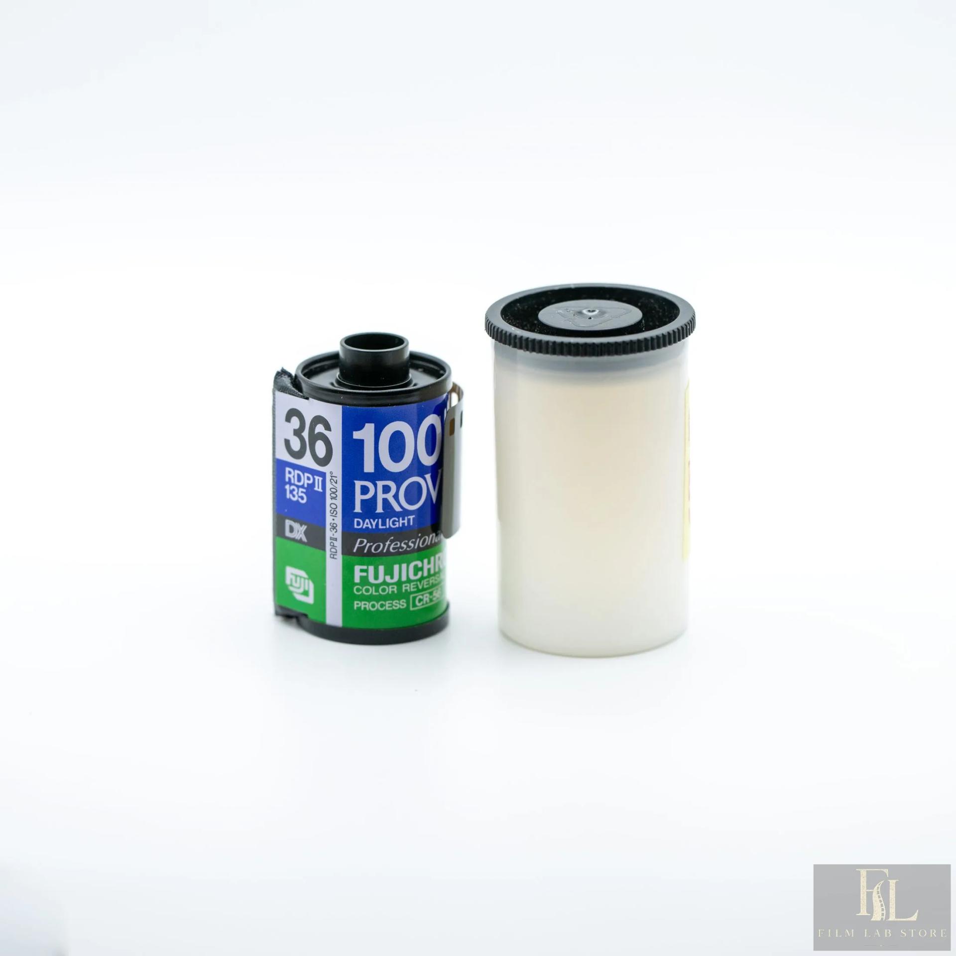 Fujifilm Provia 100F — цветная слайдовая плёнка 135, 36 кадров, ISO 100, просроченная ~2000