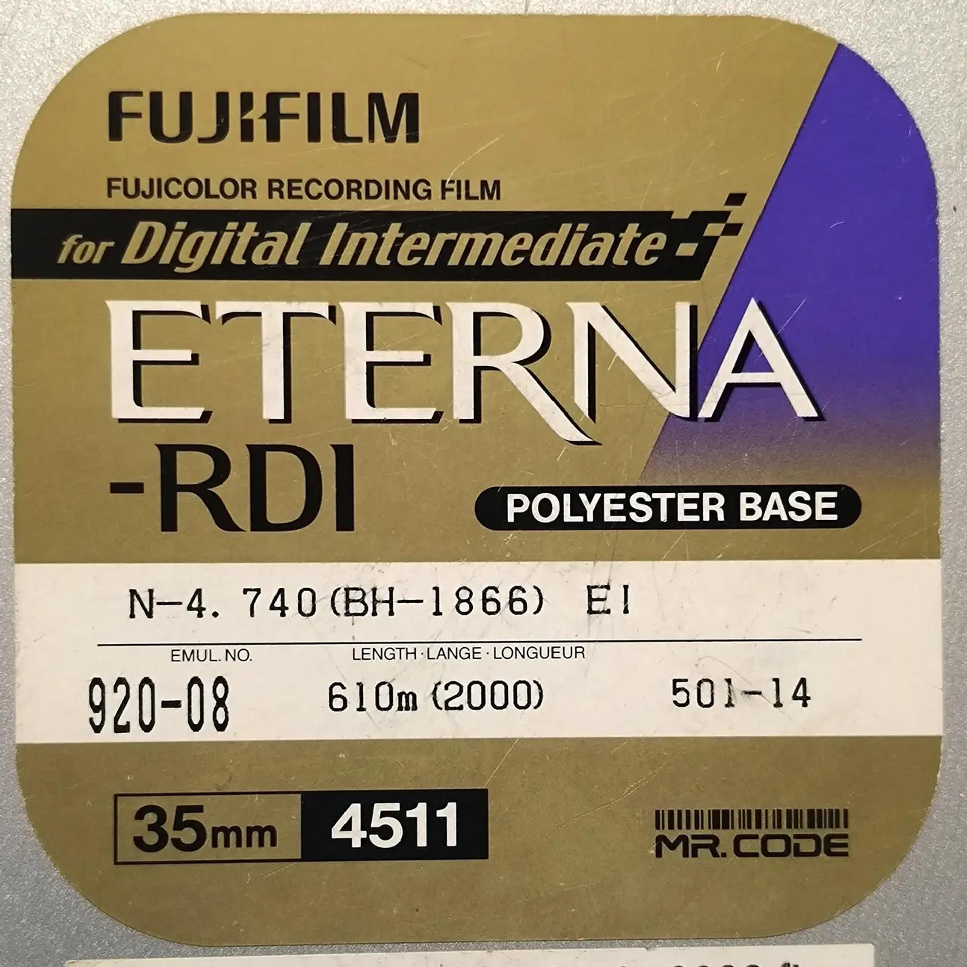 Freya Fujifilm Eterna 4511 — colour cine film in 135, ISO 1, expired