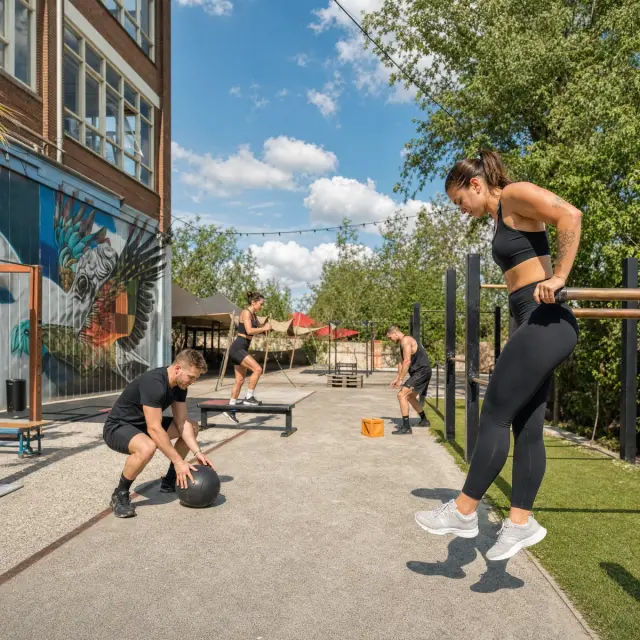 Sporten in Groningen: waarom atletisch trainen werkt waar traditionele fitness faalt