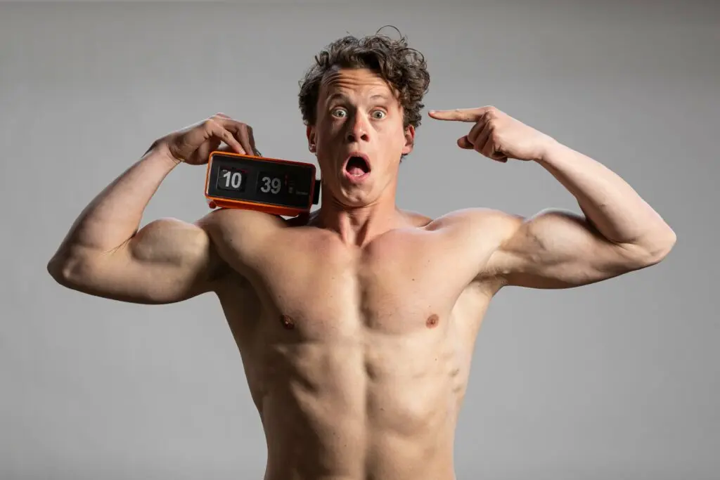 Als personal trainer raad ik aan om hooguit 3 tot 4 keer per week aan intensieve krachttraining te