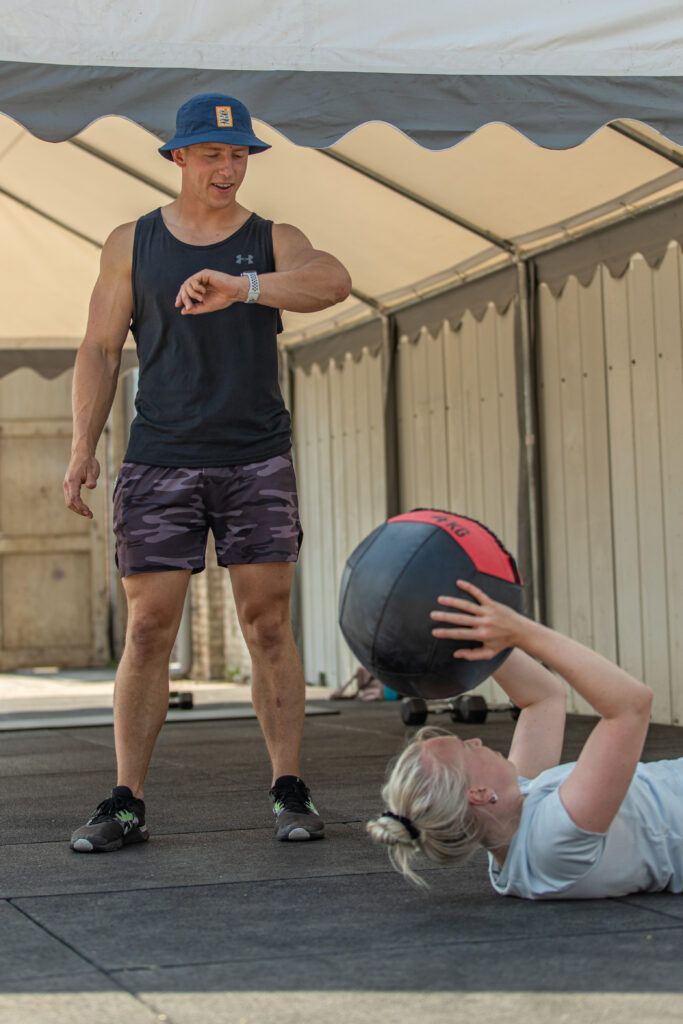 sporten met een personal trainer
