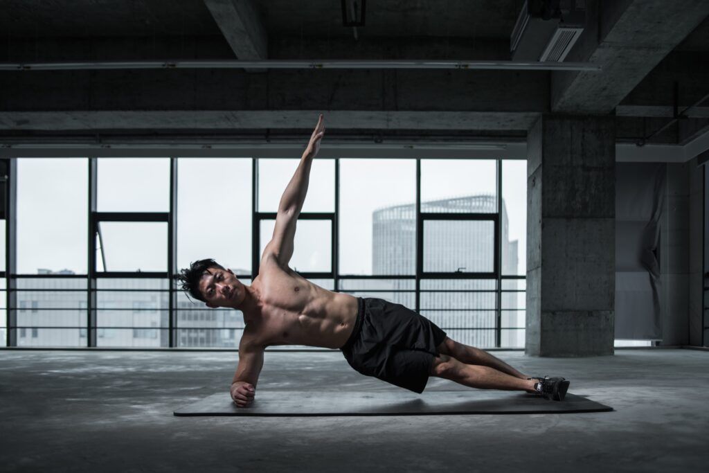sixpack oefeningen side planks