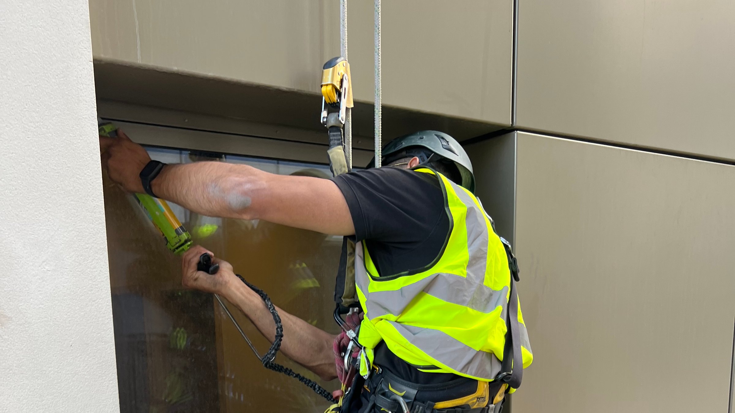 BOVI Access rope access and building maintenance