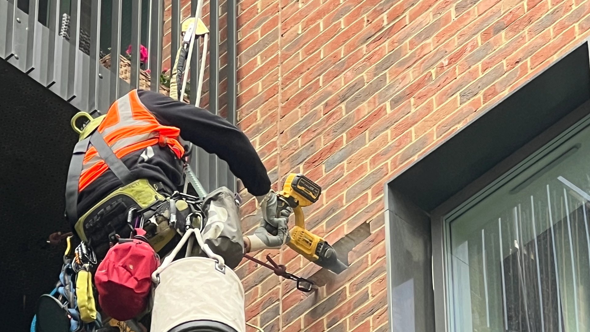 Rope Access Services & Maintenance