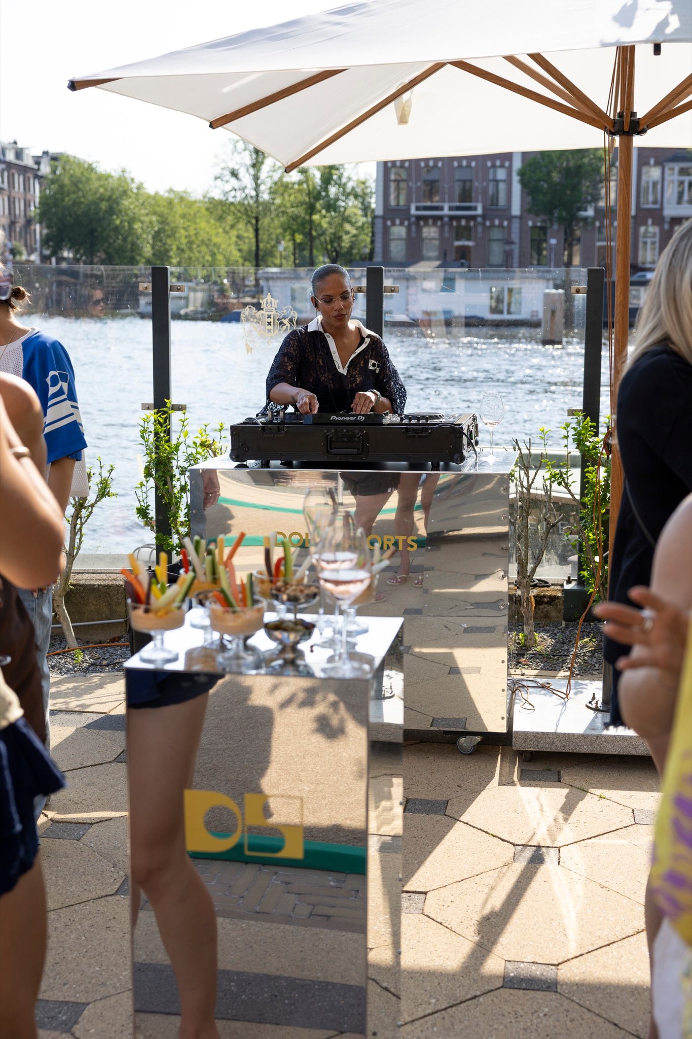 Guests at the Dolly Sports event on the Amstel, Amsterdam