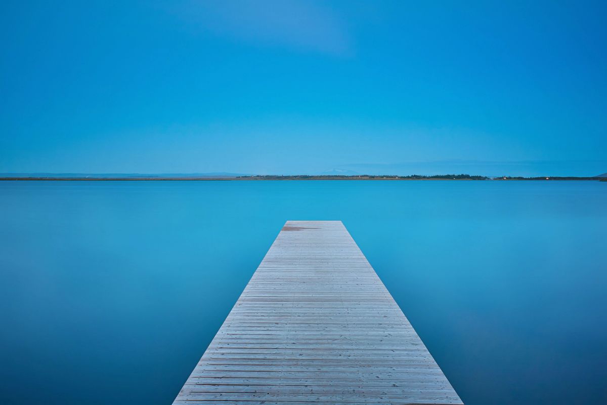 The Fontana deck at dusk beside the lake