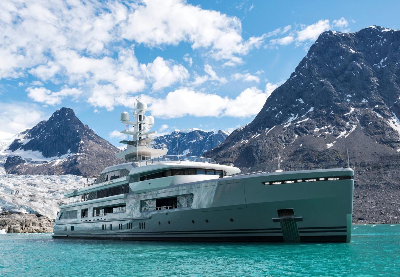 cloudbreak yacht
