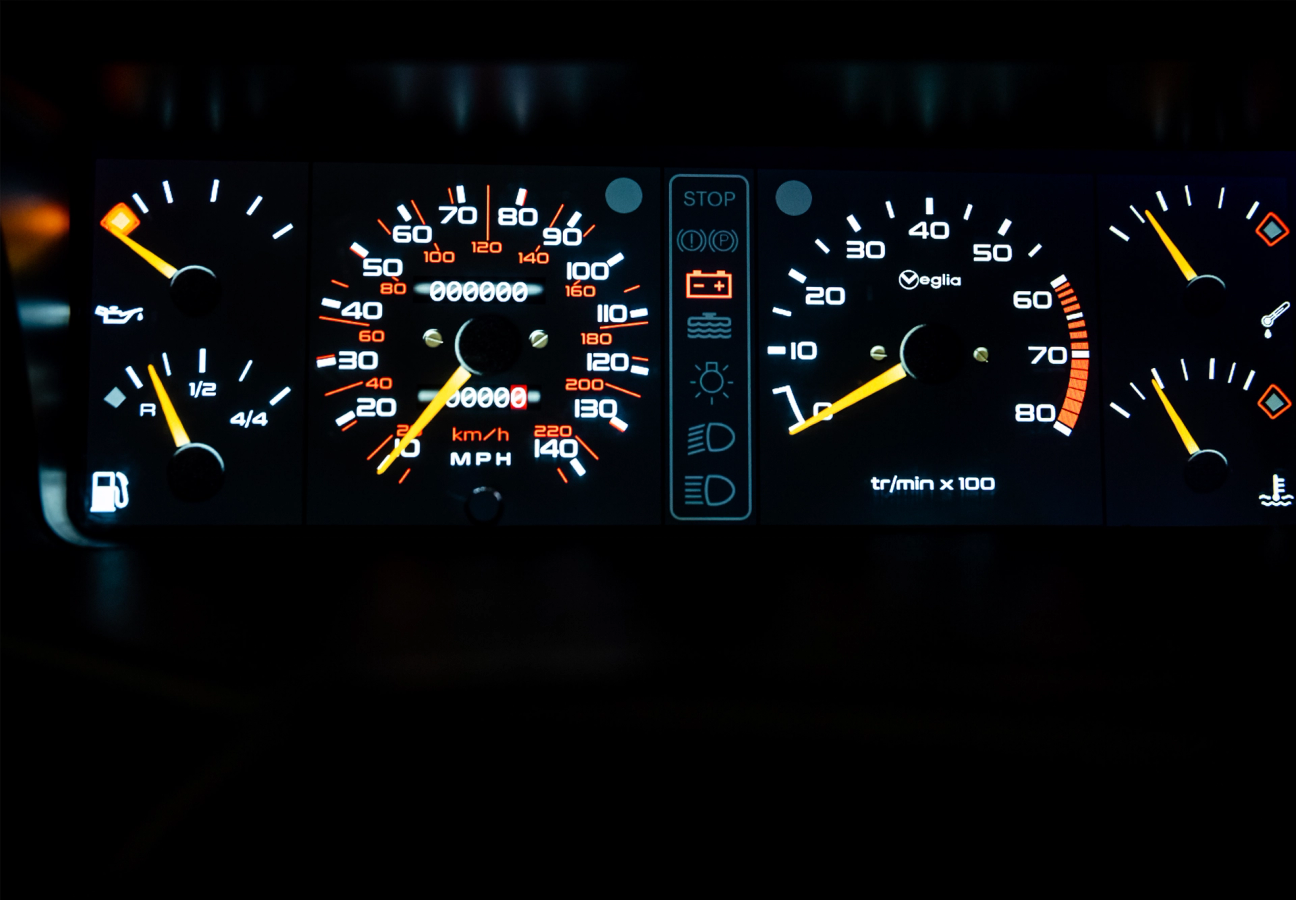 Peugeot 205 GTi Tolman Edition Dashbaord