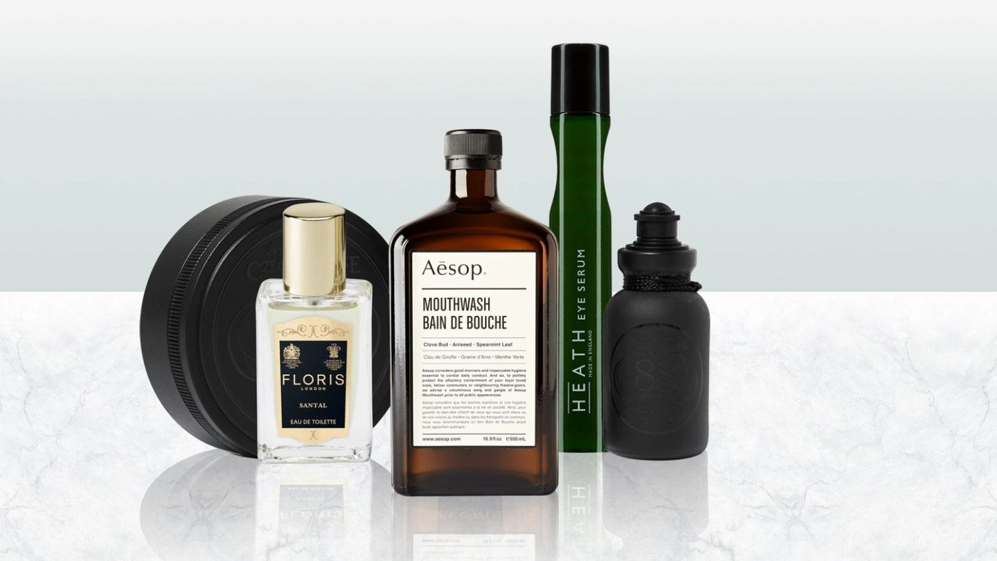 You should be packing these 5 essentials in your travel grooming kit