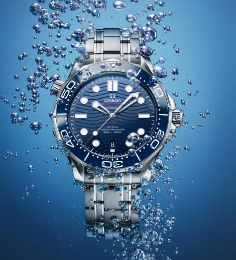 We’ve caught a case of the blues — the best blue watches for 2019