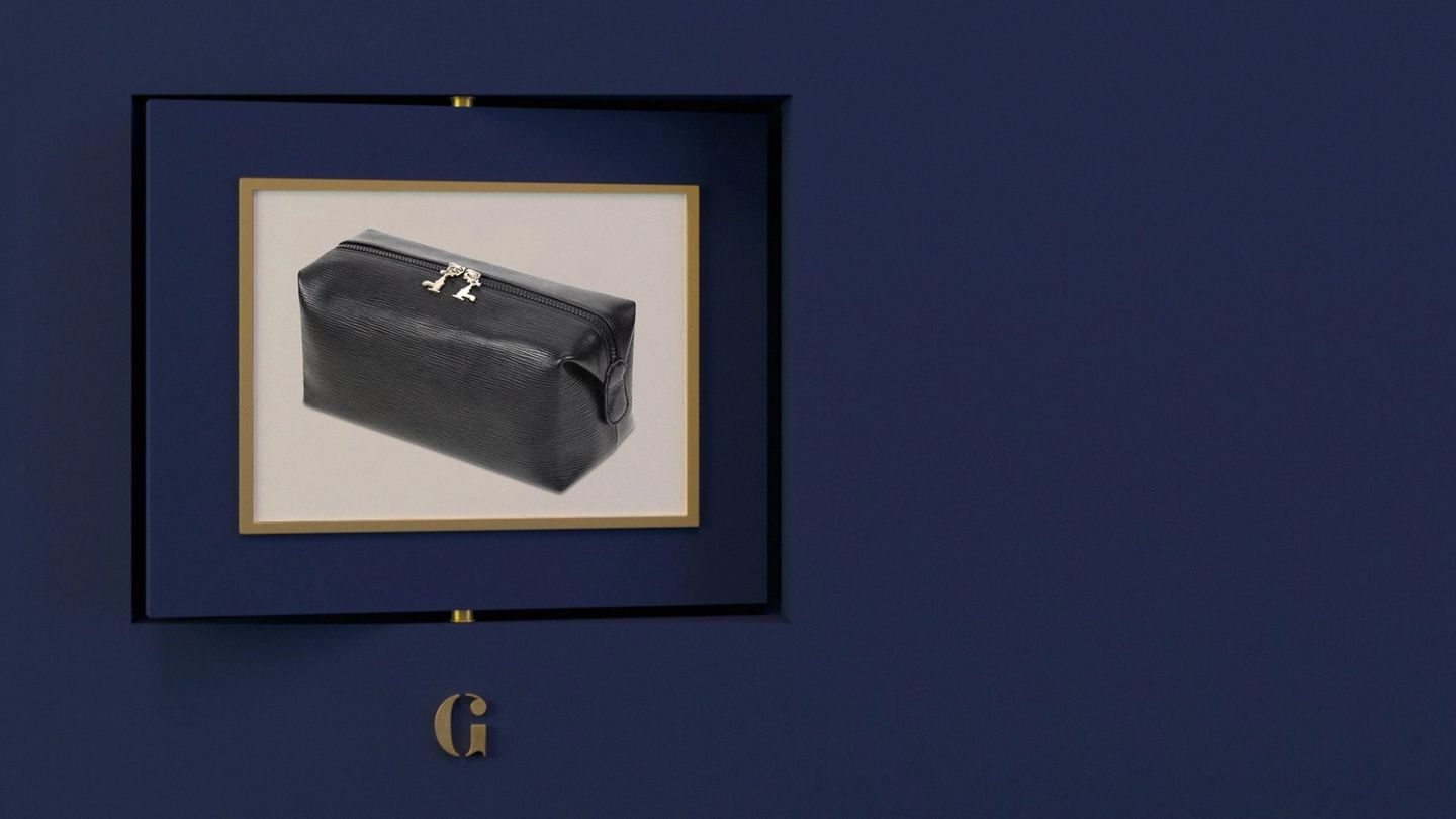 Advent Calendar Day 8: Win a Leather Wash Bag from Czech & Speake