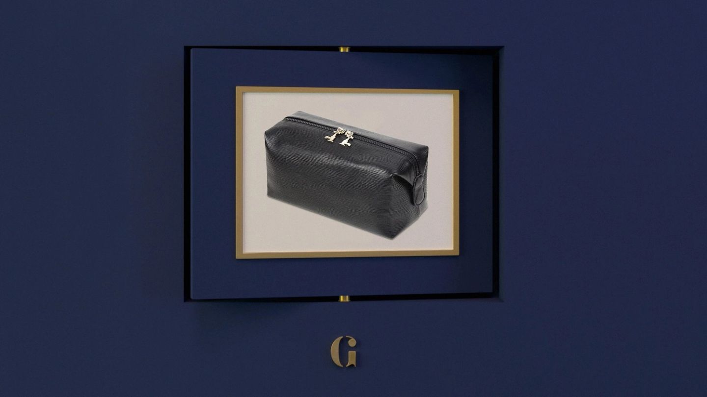 Advent Calendar Day 8: Win a Leather Wash Bag from Czech & Speake