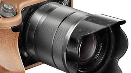 Tech – Lunar by Hasselblad