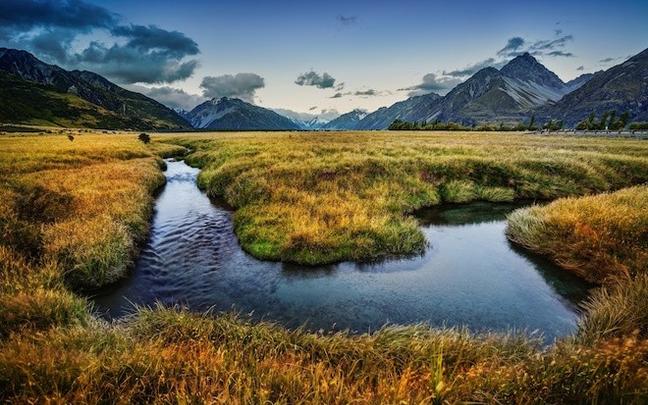 New-Zealand-nature-landscape-river-mountains-meadows_2560x1600