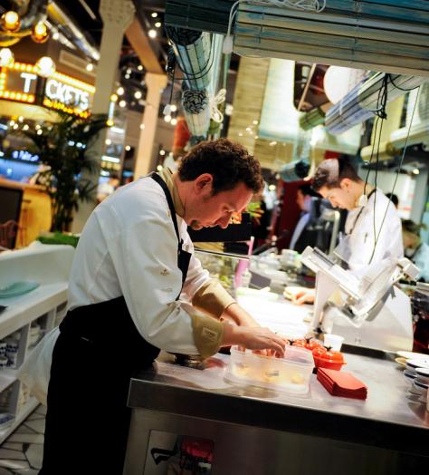 Chef Albert Adria working in the kitchen