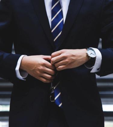 Here’s what to wear to a job interview, depending on the industry
