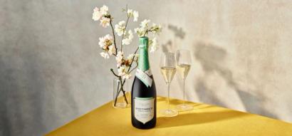 Add a sense of mystery to Valentine’s Day, with Nyetimber’s ‘Secret Admirer’ gift