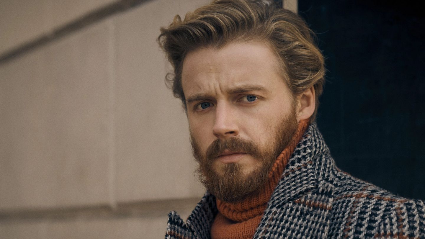 Jack Lowden is ready for his close-up
