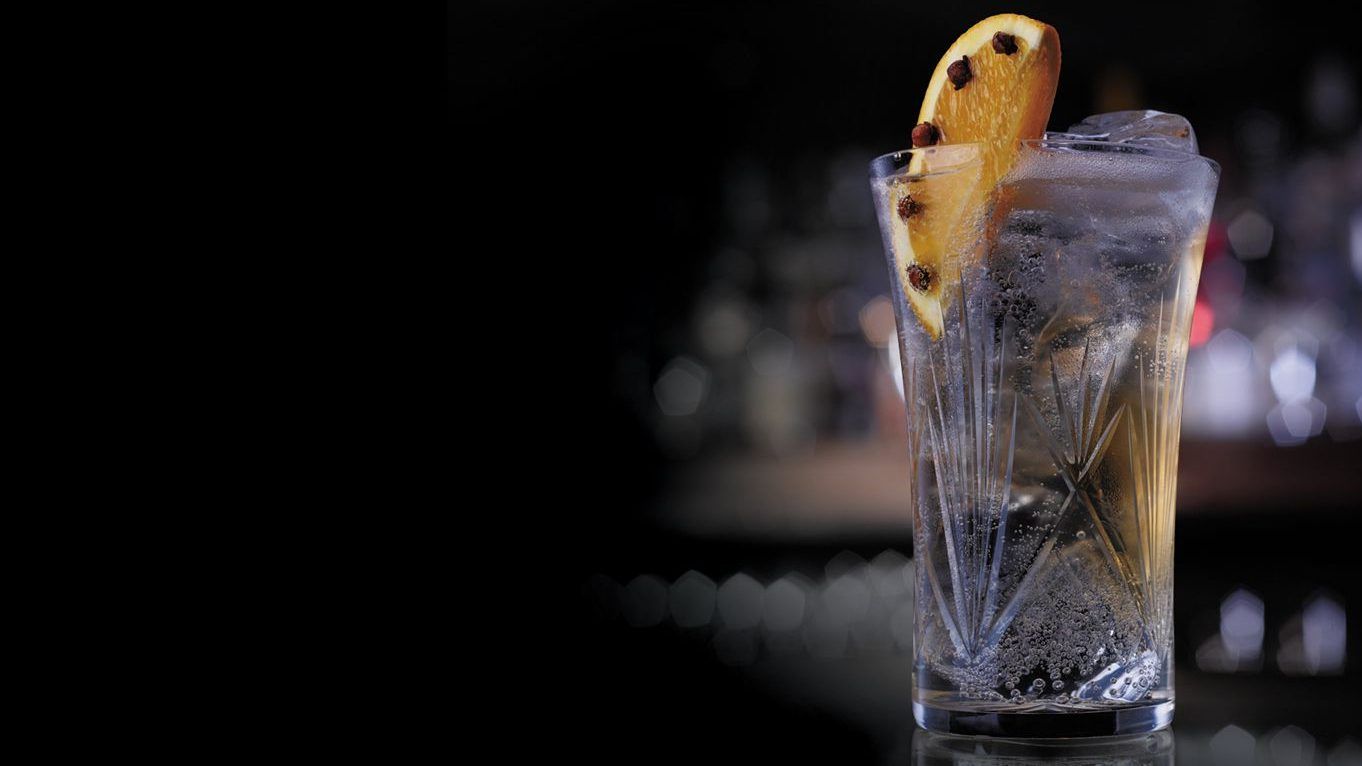 Christmas Day Cocktail: The St Nick’s Festive Fizz