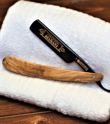 These are the best straight razors (for the closest shave of your life)