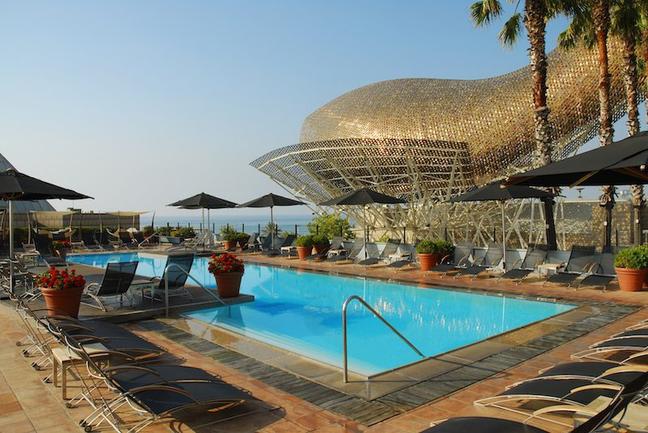 Hotel Arts Barcelona swimming pool