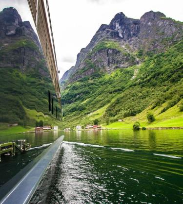 How to choose your ideal charter destination