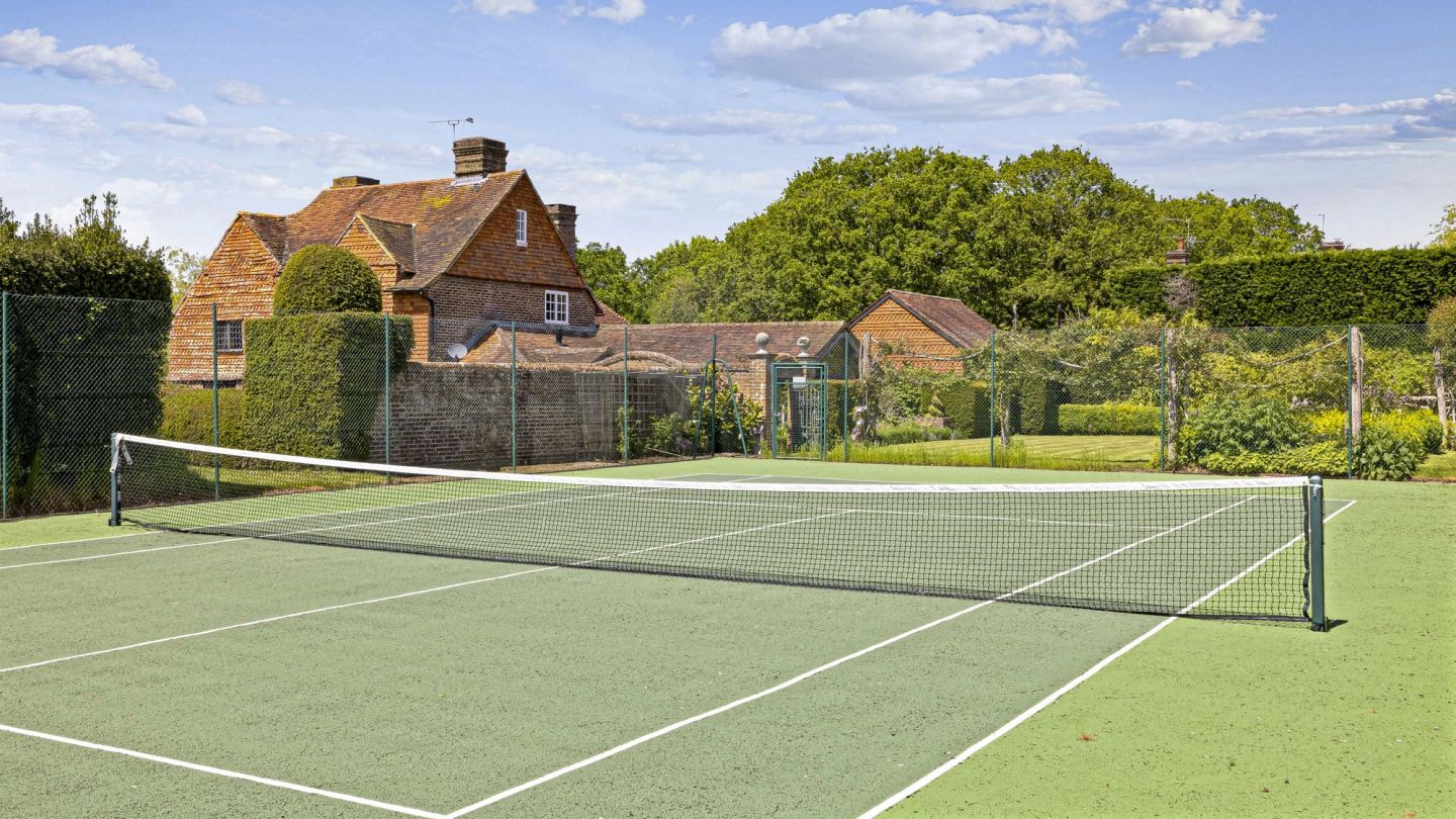These are the best luxury UK properties with tennis courts