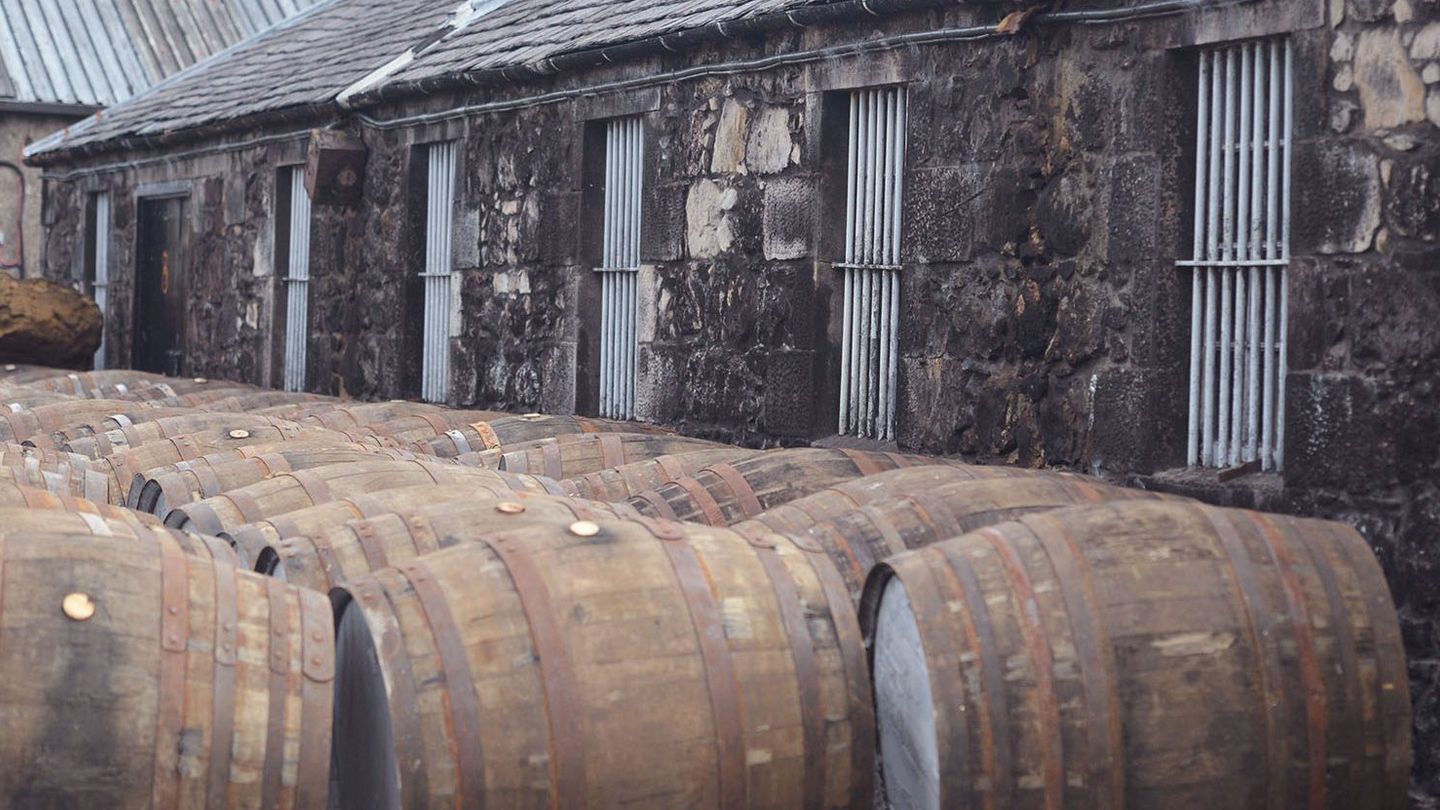 Here’s why you should be buying your whisky by the cask