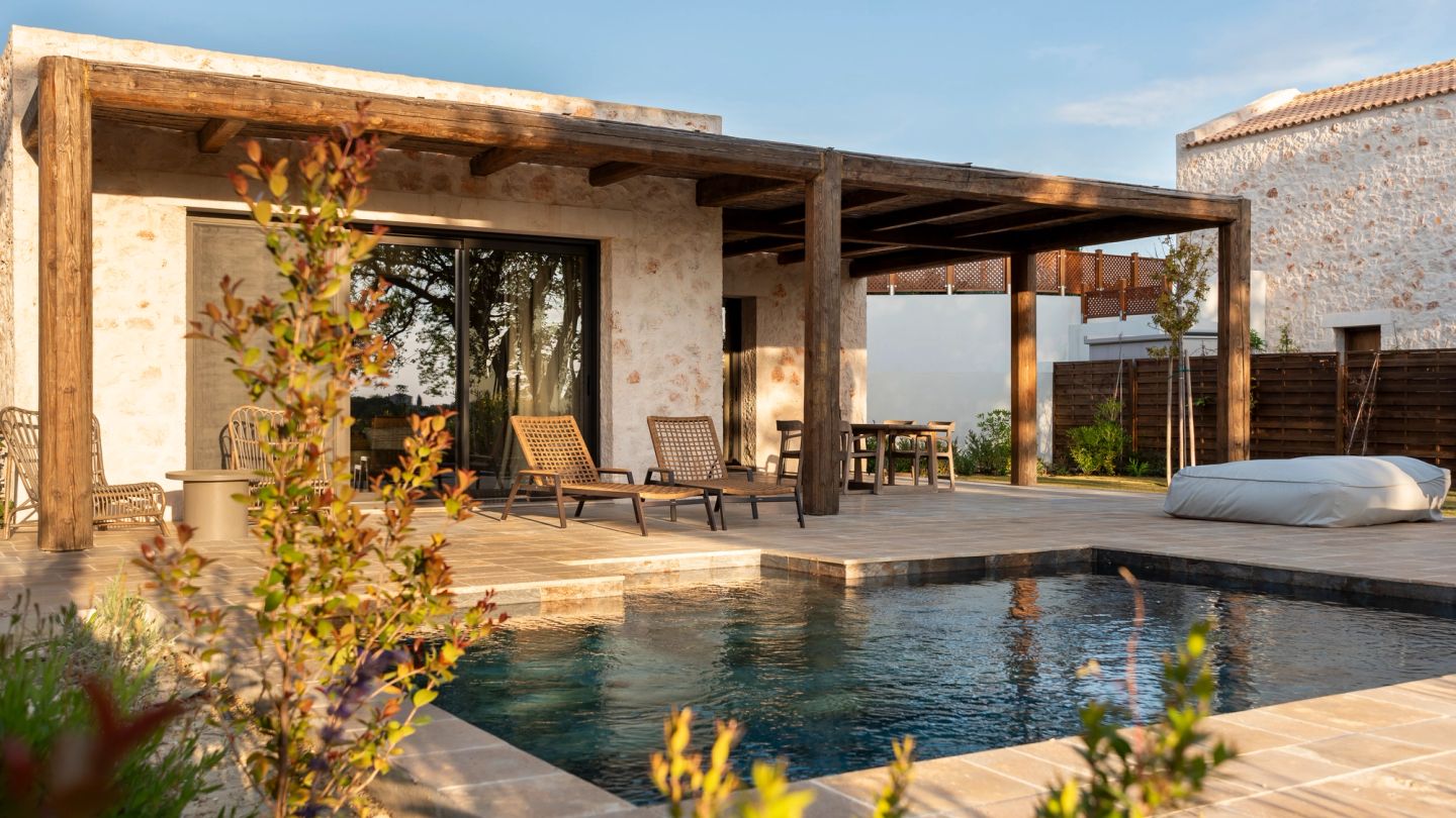 Win the Ultimate Summer Hosting Competition