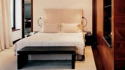 Travel – The Halkin