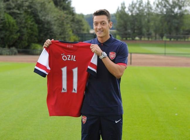 mesut-ozil-arsenal-2013-hd-wallpaper