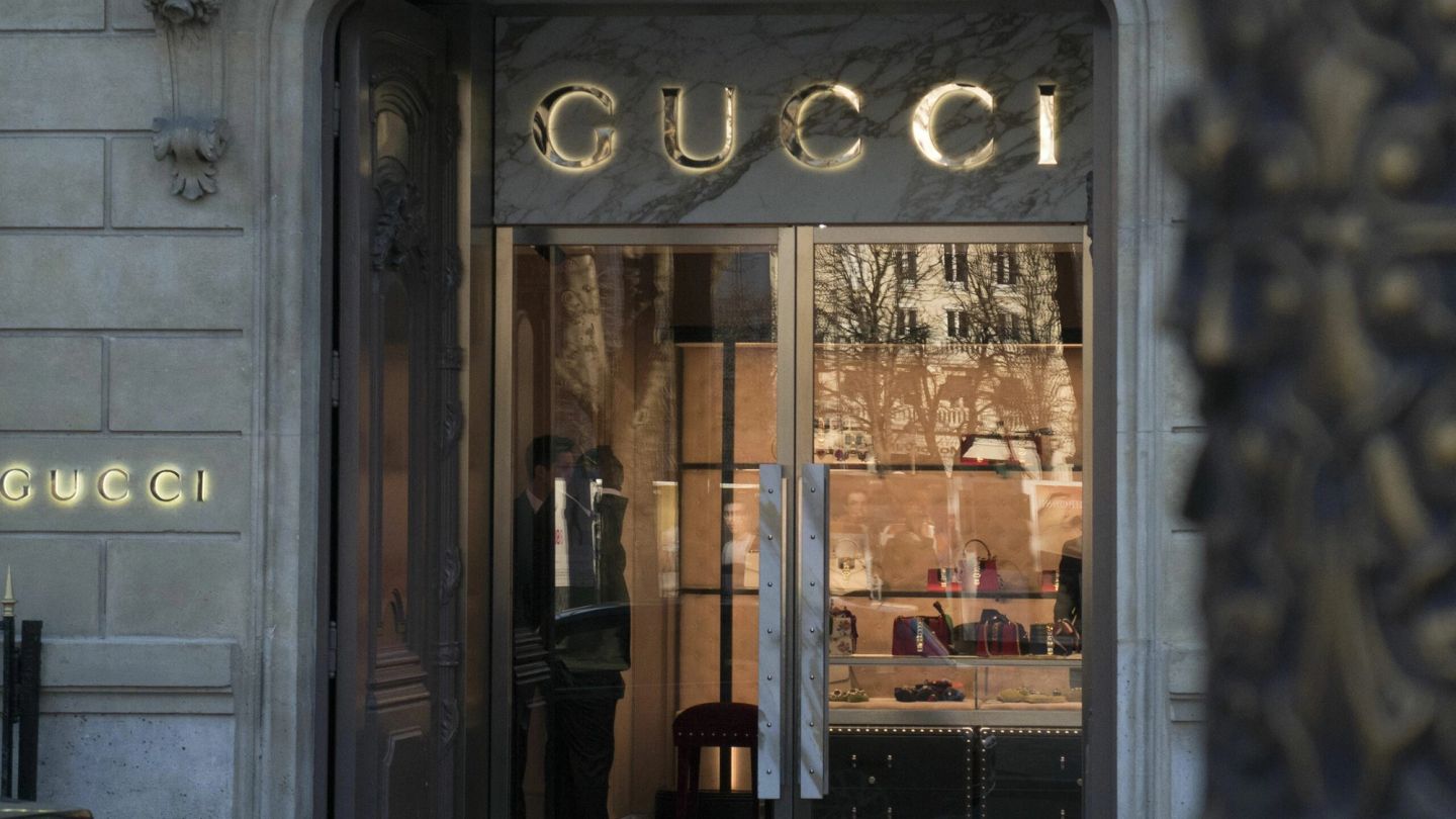 Post-pandemic, the fake clothing business is soaring. Here’s what to know