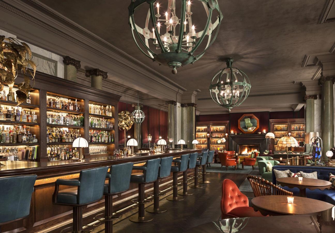 Scarfes Bar