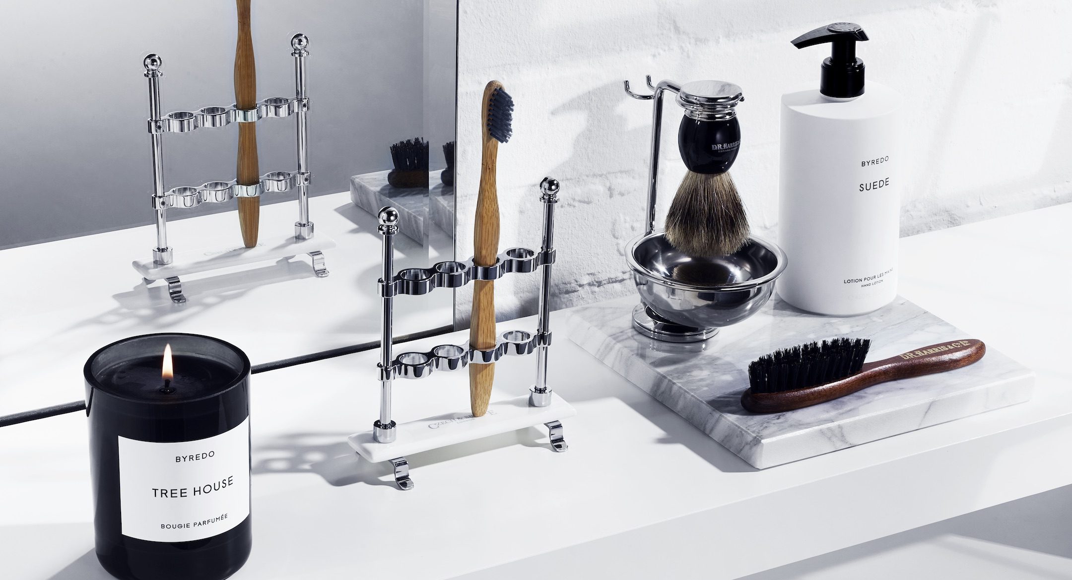 The ultimate guide to the gentleman’s bathroom cabinet