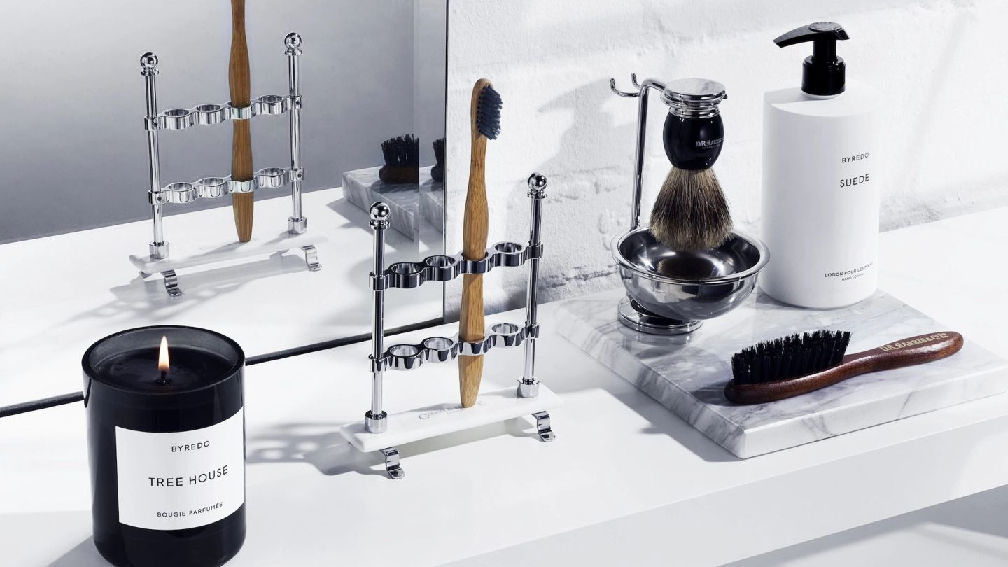 The ultimate guide to the gentleman’s bathroom cabinet