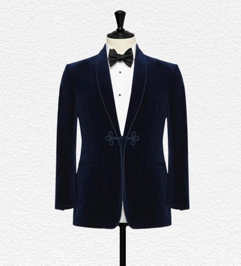 Editor’s Picks: Velvet Tuxedo, Swallow-Tail Snowboard and Champagne Magnum