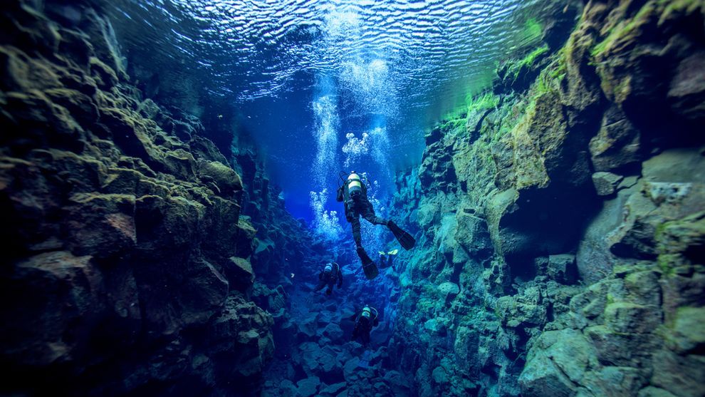 5 extreme sports every man should experience