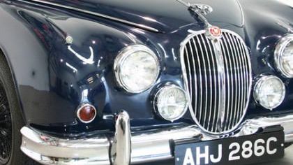 The Top 5 Classic Cars to Invest In