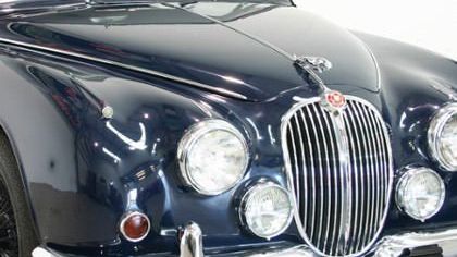 The Top 5 Classic Cars to Invest In