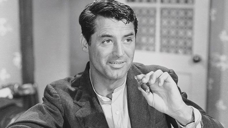 What aftershave links these icons?